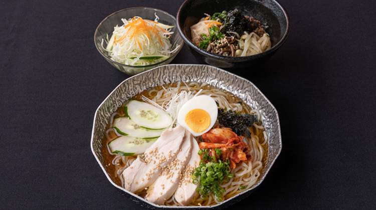 《Limited weekday》Korean Style Cold Noodle and Bibimbap(Half size)lunch