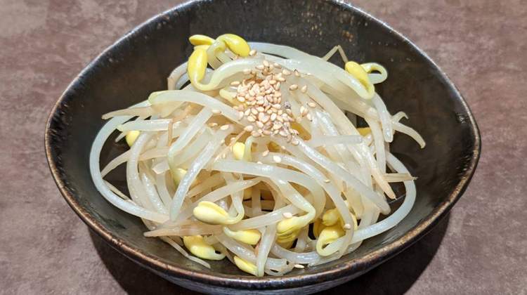 Bean sprouts Namul