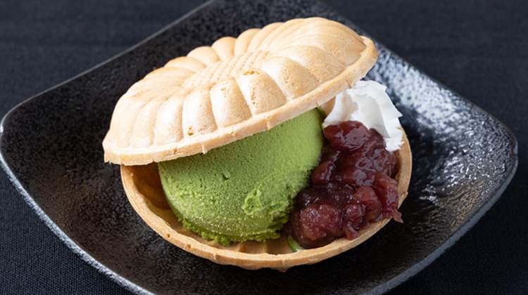 Green tea ice cream filled wafers