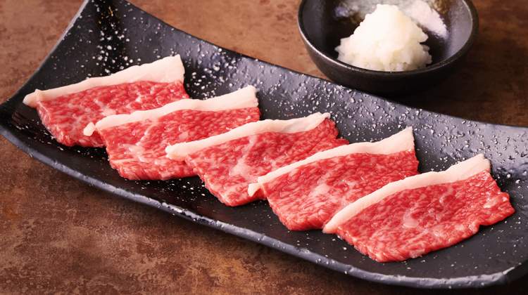 Thin-Sliced Wagyu Short Rib with Grated Daikon [5 slices]